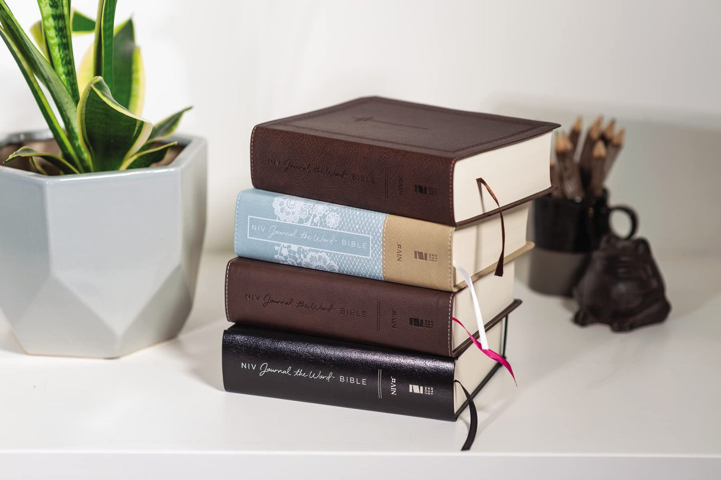 NIV, Journal the Word Bible, Large Print, Leathersoft, Pink/Brown: Reflect, Journal, or Create Art Next to Your Favorite Verses