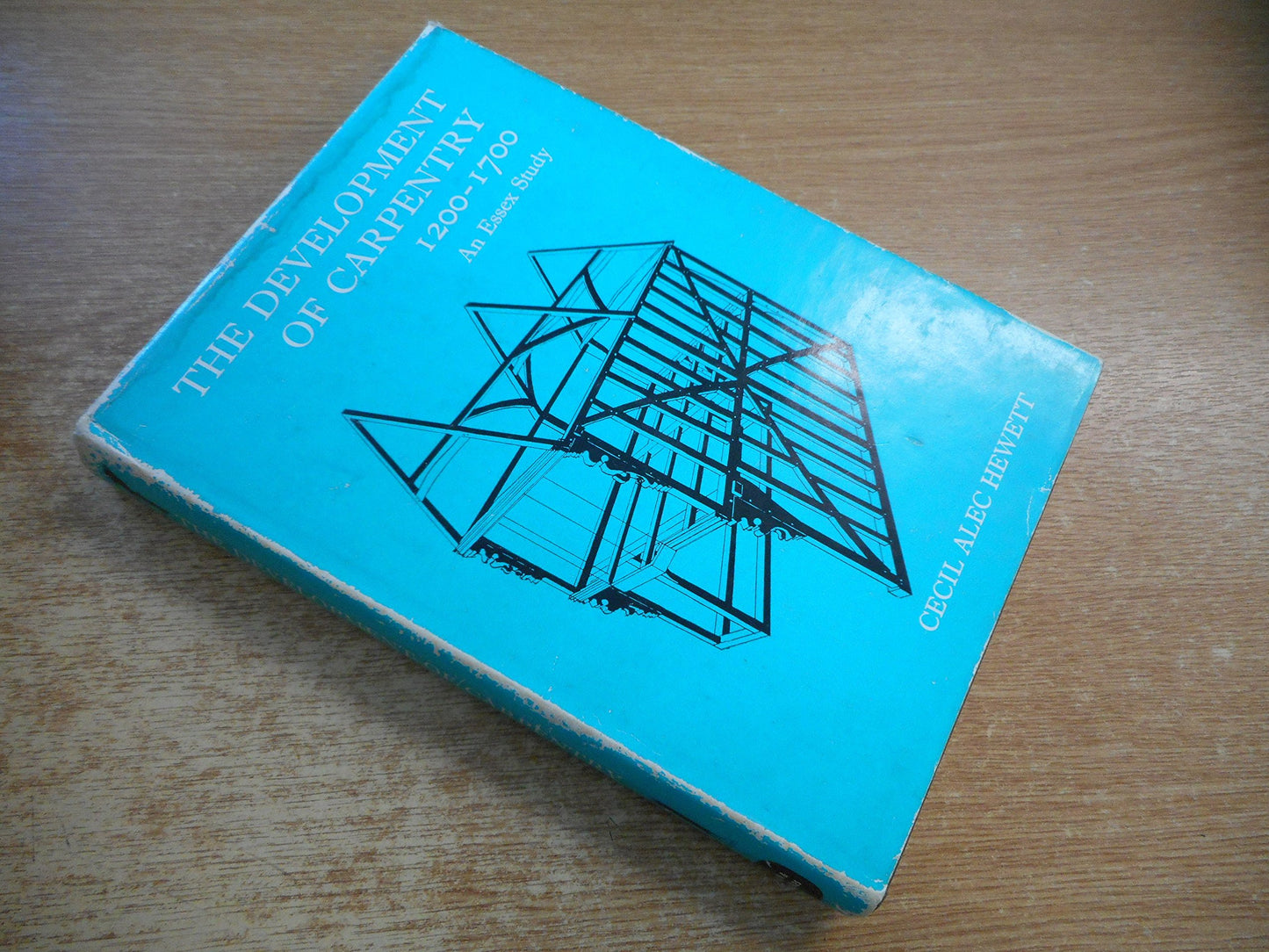 The development of carpentry, 1200-1700: An Essex study