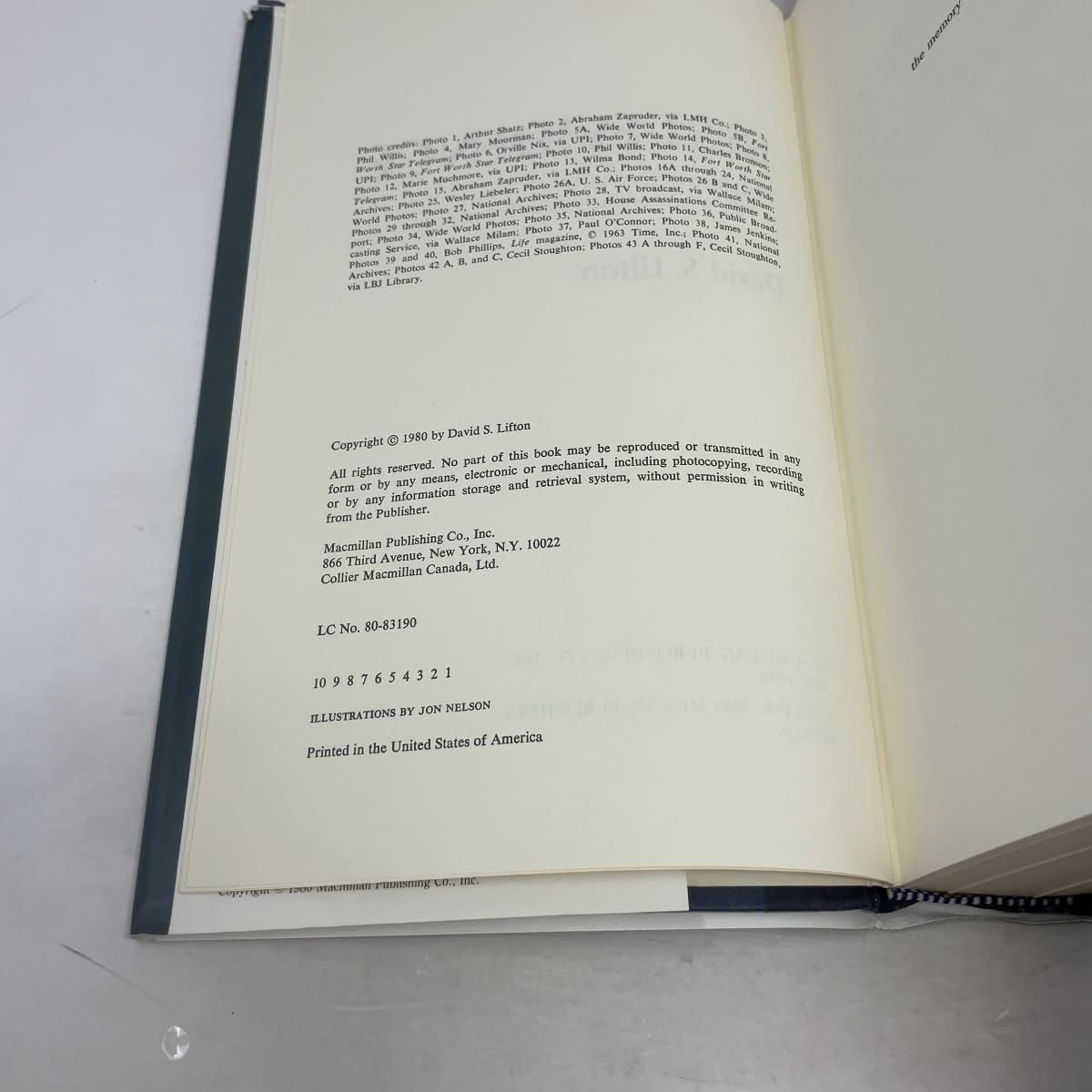 Best Evidence: Disguise and Deception in the Assassination of John F. Kennedy