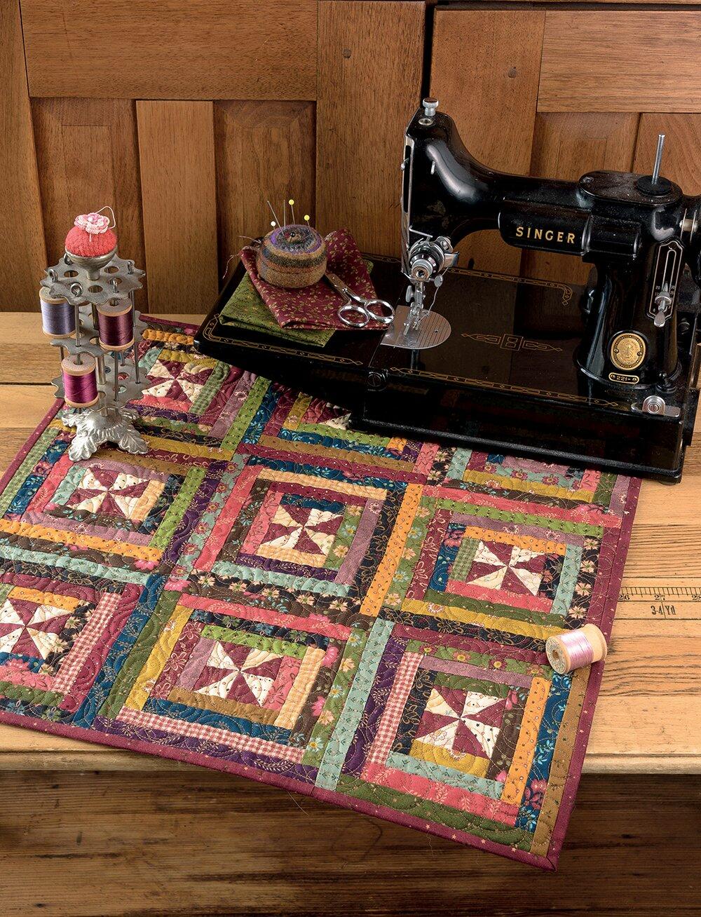 Simple Whatnots: A Batch of Satisfyingly Scrappy Little Quilts